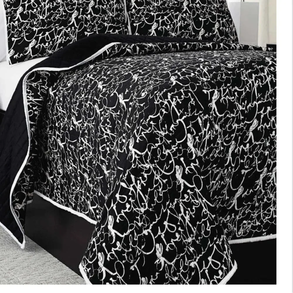Black and White Vince Camuto Lucerne Print Queen Comforter